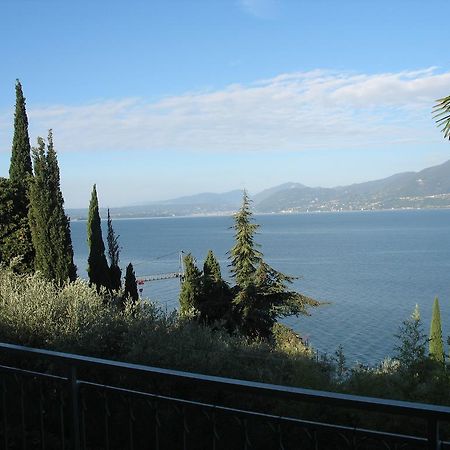 Villa Patrizia Torri Del Benaco Exterior photo